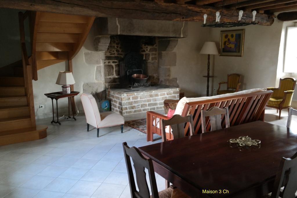 Sarl Verrerie Royale Val-Couesnon Pokoj fotografie